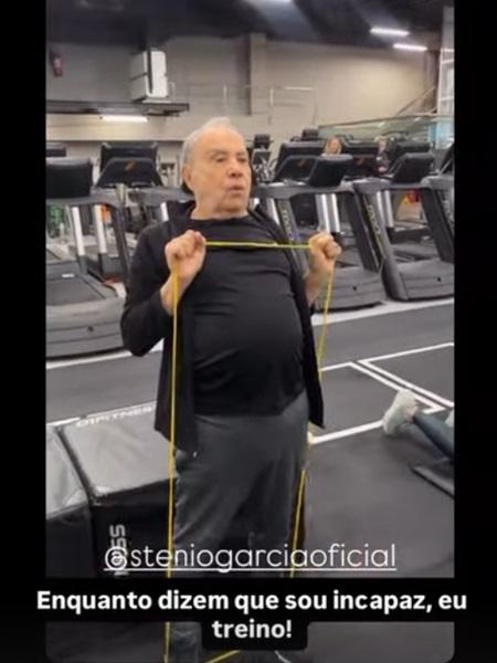 Stênio Garcia posta vídeo se exercitando - undefined
