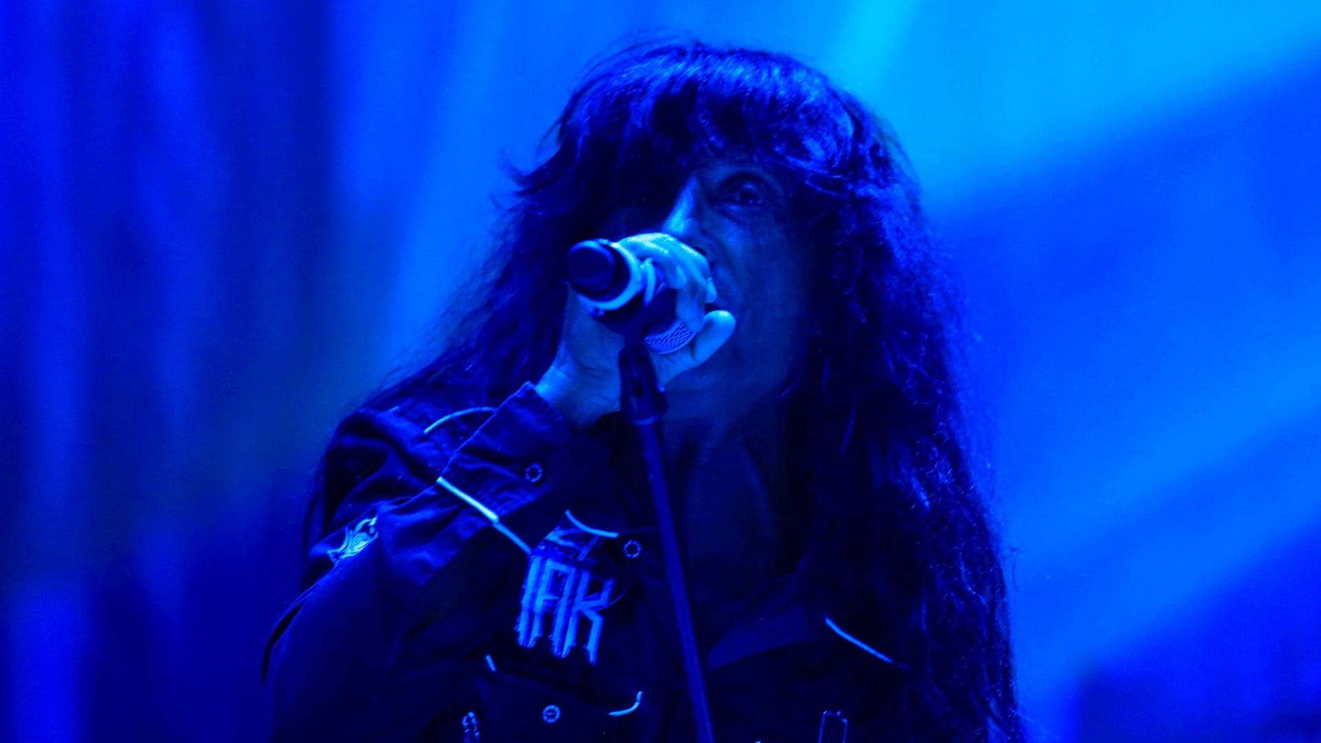 17.mar.2016 - Amigos de longa data, o Iron Maiden e o Anthrax estão excursionando juntos na turnê "Book of Souls". Na foto, o vocalista Joey Belladonna - Douglas Shineidr/UOL