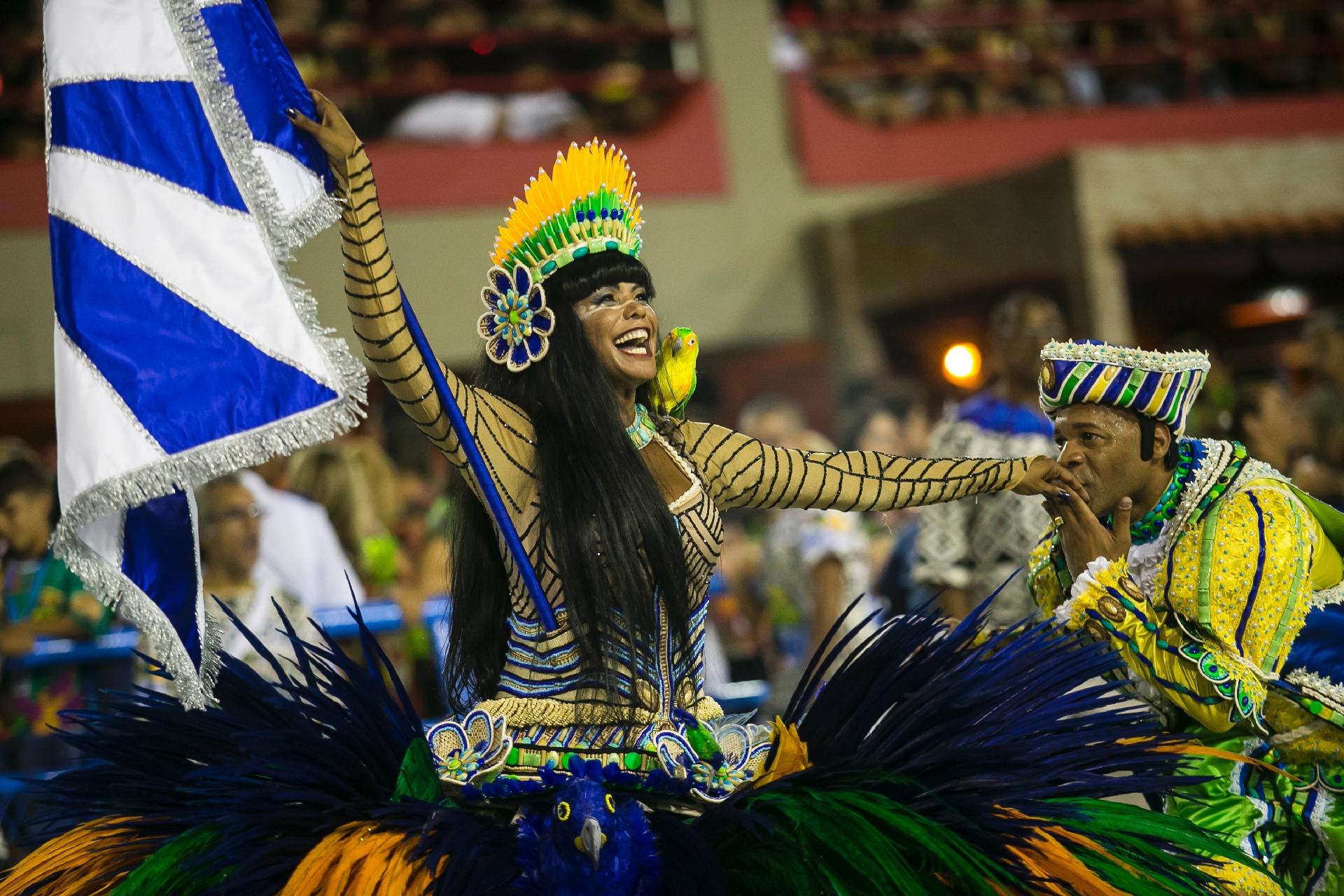 4.mar.2017 - Beija-Flor no desfile das campeãs do Rio de Janeiro - Bruna Prado/UOL