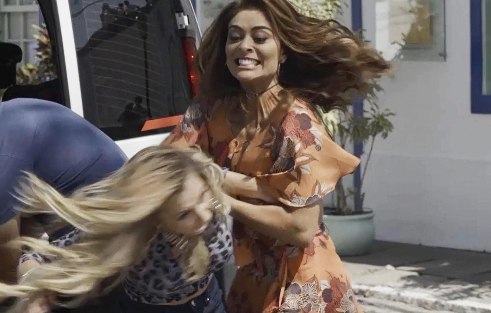 Briga de Bibi e Carine em "A Força do Querer" - Reprodução/GShow/A Força do Querer