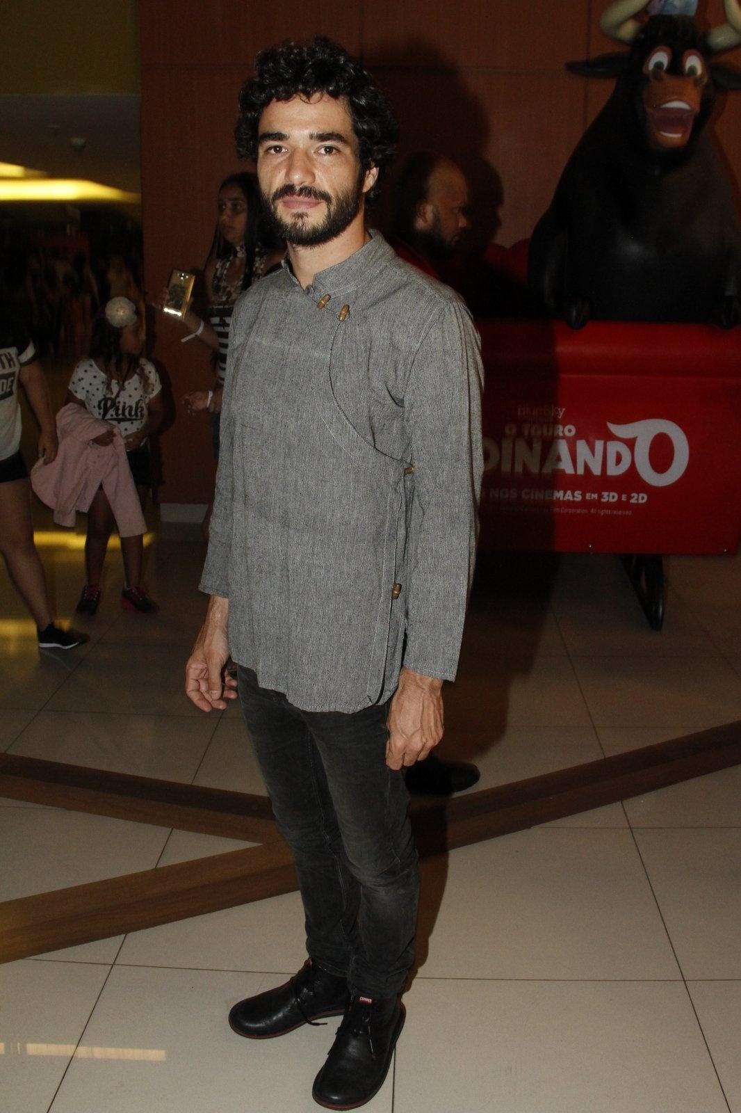 Elenco se reúne para pré-estreia de "Deus Salve o Rei" em cinema - Daniel Pinheiro/AgNews