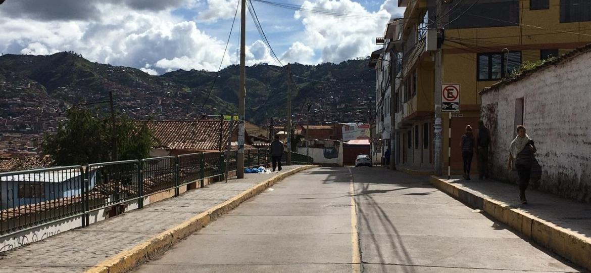 Rua deserta em Cusco - Luciana Sarmento