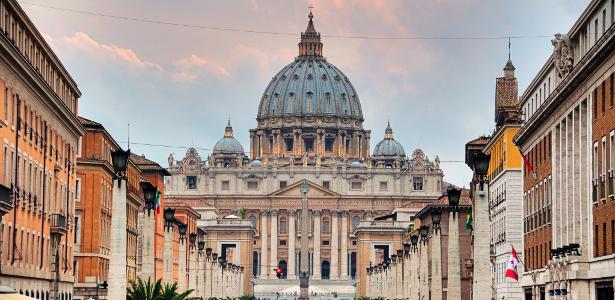 Vaticano rejeita terapia de conversão gay pela primeira vez, diz site - Vimarsana News
