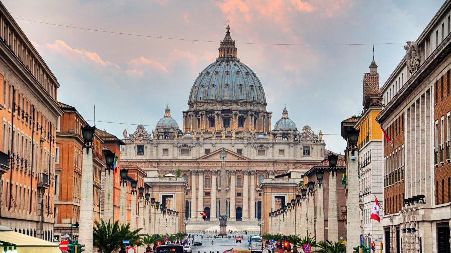 Padre Gabrielle Martinelli pode ser condenado por abuso de menor com uma pena de seis anos no Vaticano - Getty Images