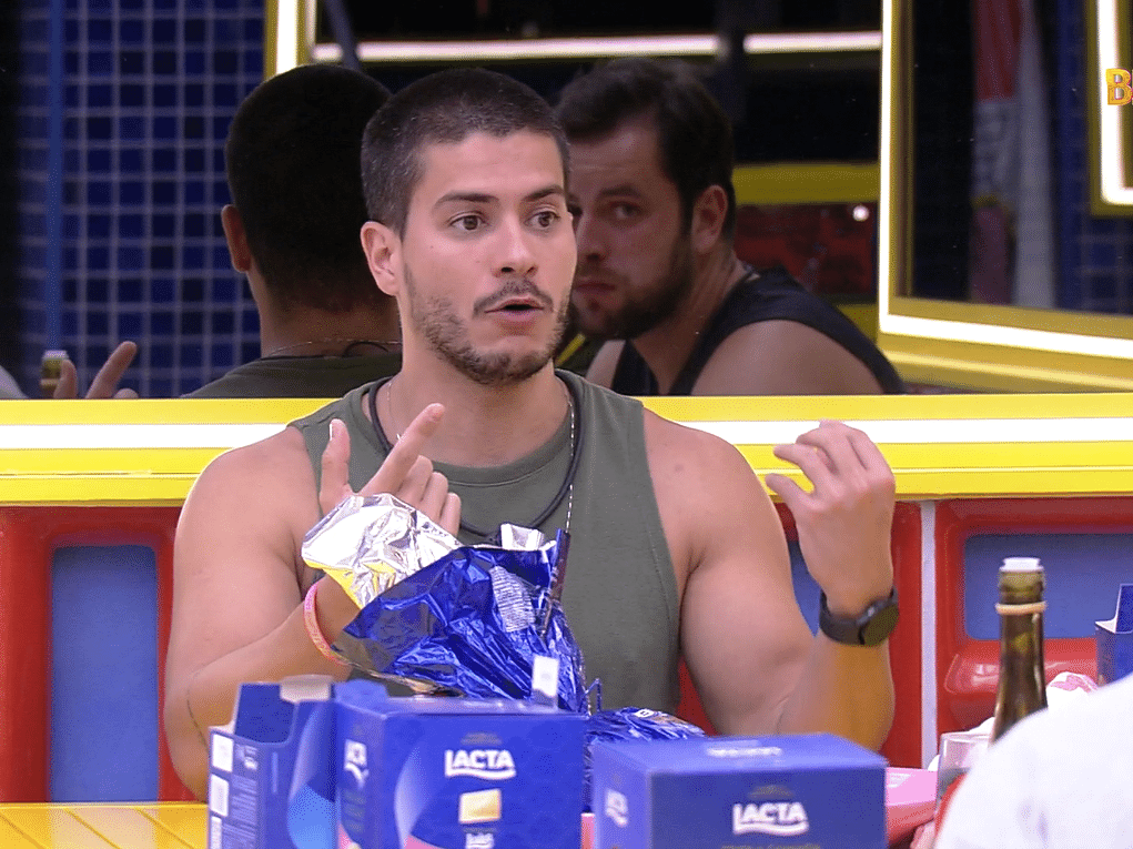 Natália na mira: Brothers enumeram motivos para votar na comadre