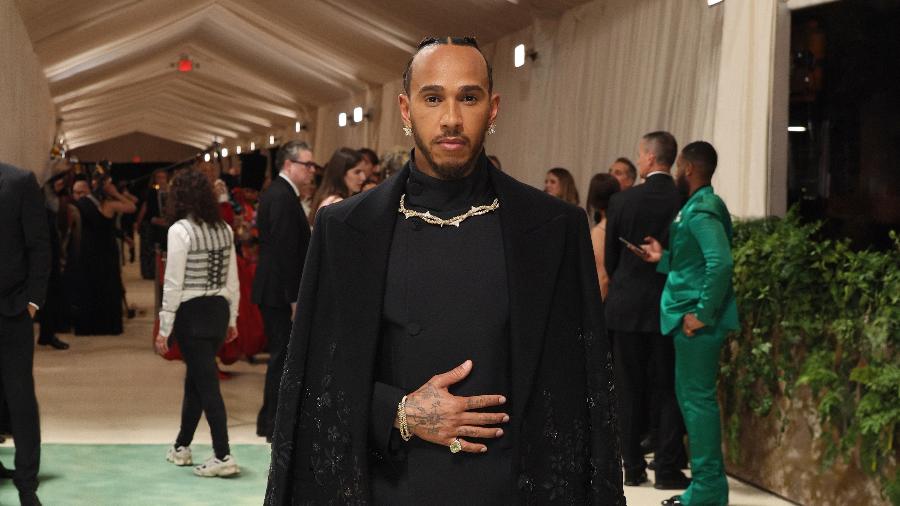 Lewis Hamilton é um dos copresidentes do Met Gala 2025 Lewis Hamilton é um dos copresidentes do Met Gala 2025