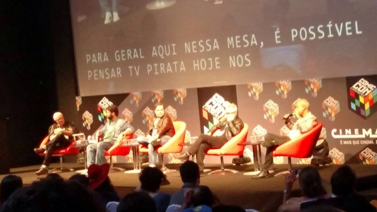 5.dez.2015 - Ney Latorraca, Diogo Vilela, Cláudio Paiva e Cláudio Manoel participam do painel sobre a série humorística "TV Pirata" na Comic Con Experience - Natália Guaratto/UOL