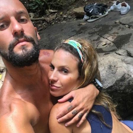 Maíra Charken com o namorado, o atleta Renato Antunes - Reprodução/Instagram/mairacharken
