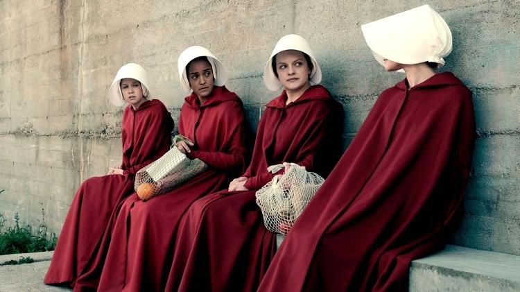 Cena da série "The Handmaid's Tale", com Elizabeth Moss - Divulgação/Hulu - Divulgação/Hulu