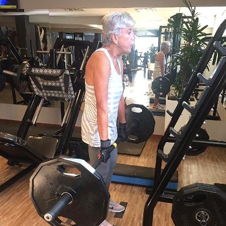 Sandra apostou na musculação para lidar melhor com os sintomas de Parkinson - Arquivo pessoal