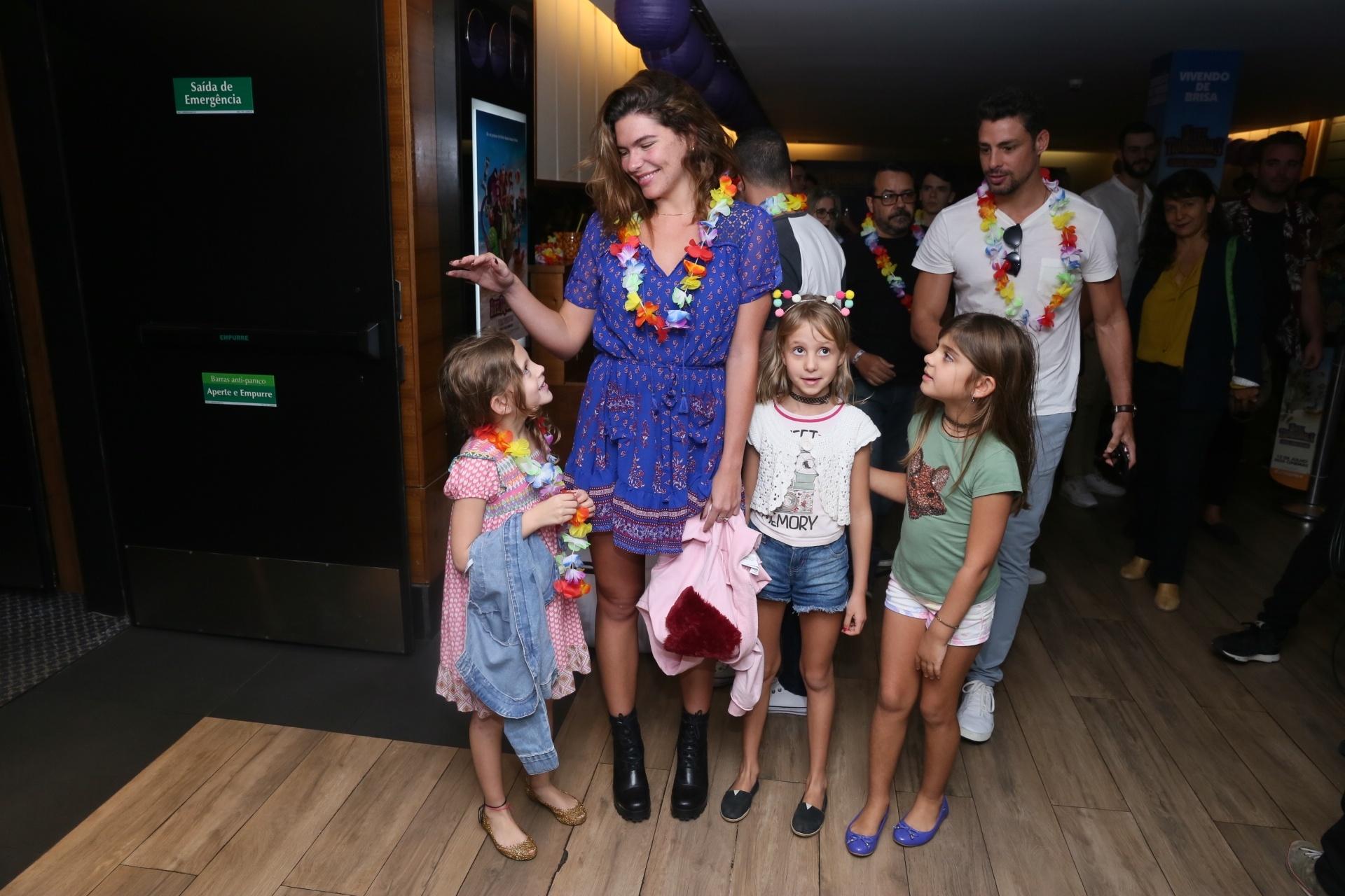 Mariana Goldfarb e Cauã Reymond levaram Sofia à pré-estreia - Anderson Borde/AgNews