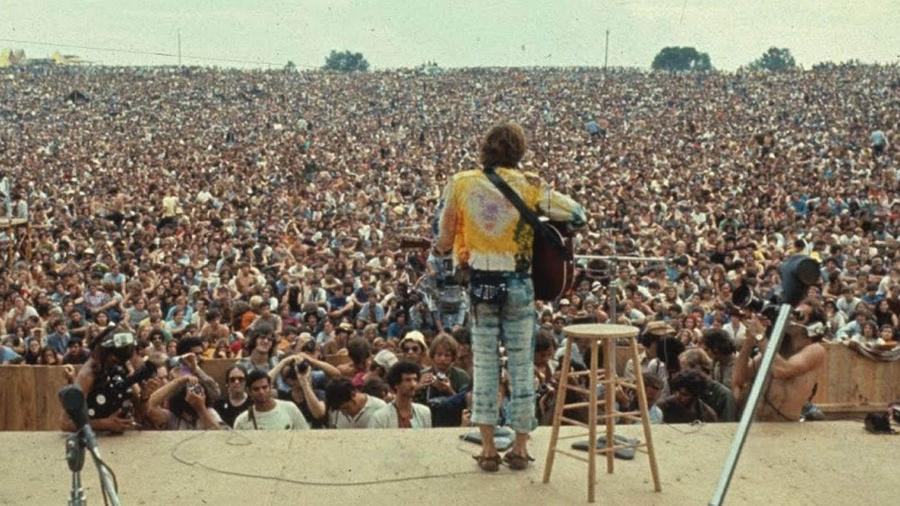 O cantor John Sebastian se apresenta no segundo dia de shows em Woodstock - Woodstock.com