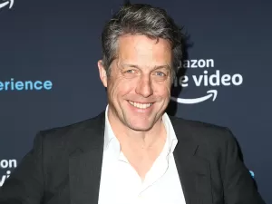 Hugh Grant estrela filme de terror e assume 'culpa' por fama de galã