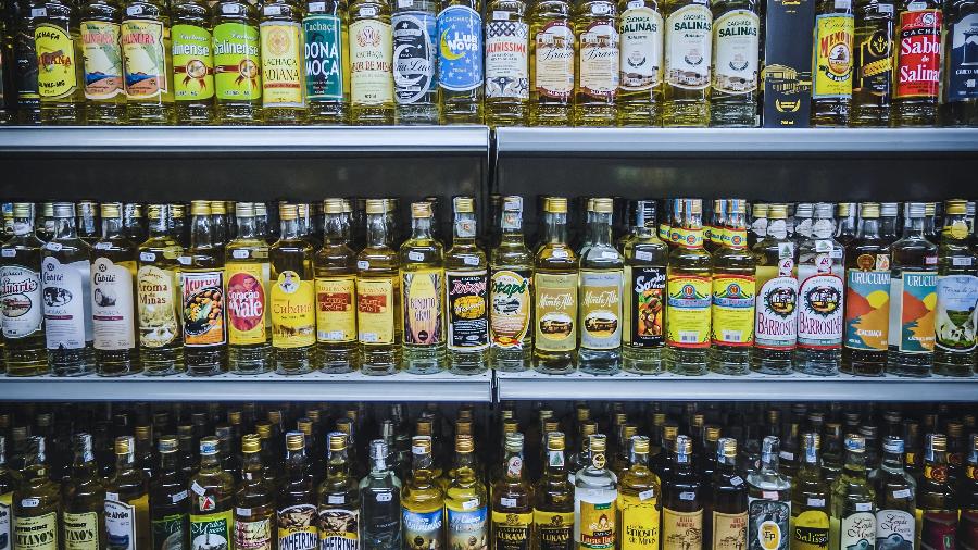 Crescimento acelerado do mercado ilegal faz setor de bebidas destiladas temer mais prejuízos - Juelie Koba/Getty Images/iStockphoto