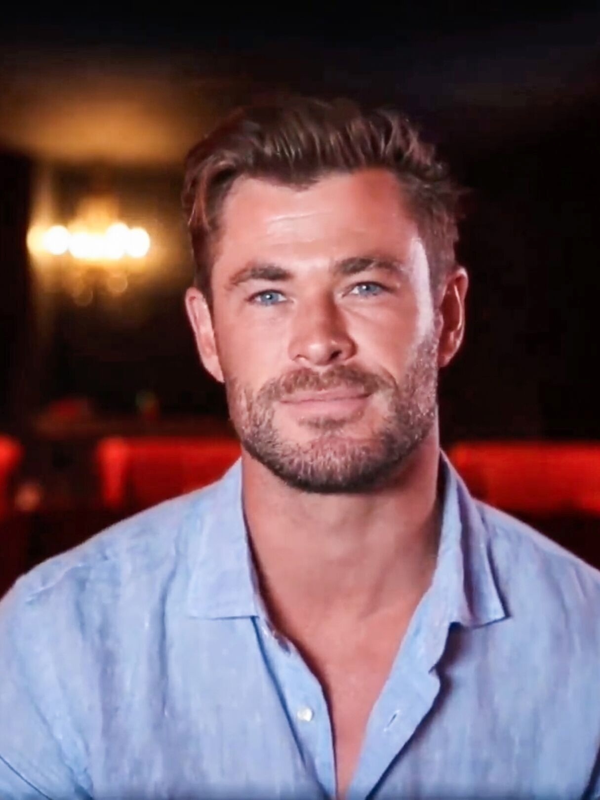 Chris hemsworth sem camisa