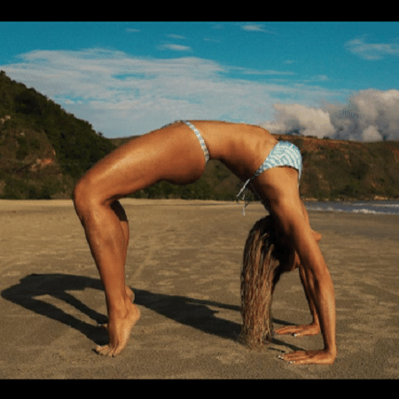 Sabrina Sato posta foto mostrando toda sua elasticidade na ioga - Reprodução/Instagram