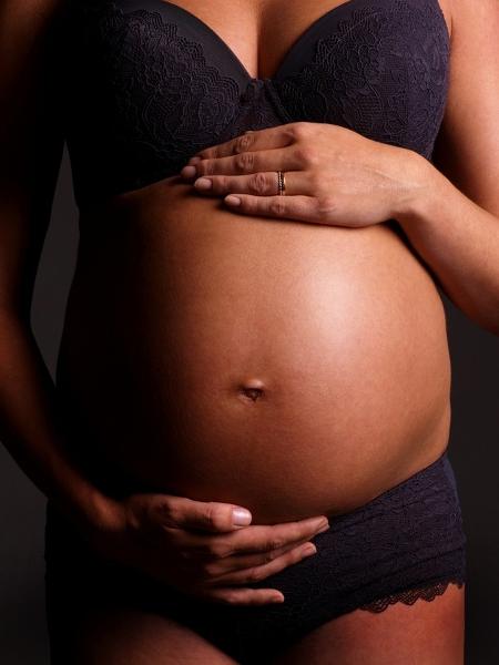 Ministério da Saúde pede que, se possível, mulheres adiem a gravidez na pandemia - iStock