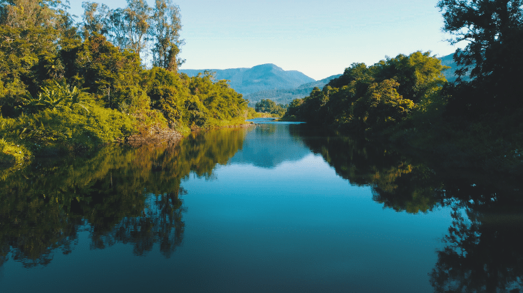 Sente a vista do cenário deste "Cozinha por aí", em Maquiné, no Rio Grande do Sul - Cozinha por aí/UOL - Cozinha por aí/UOL