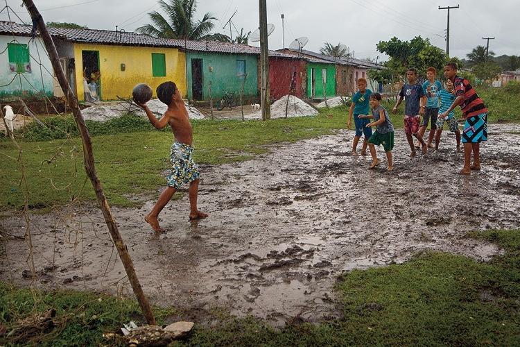 Chuva e lama não impediram esta pelada em Alagoas - Caio Vilela - Caio Vilela