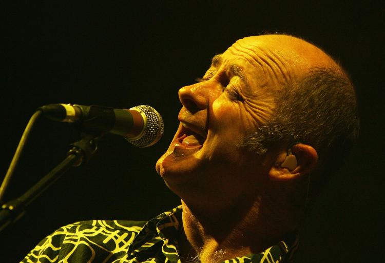  Dave Faulkner, líder da banda australiana Hoodoo Gurus, que faz shows no Brasil em agosto