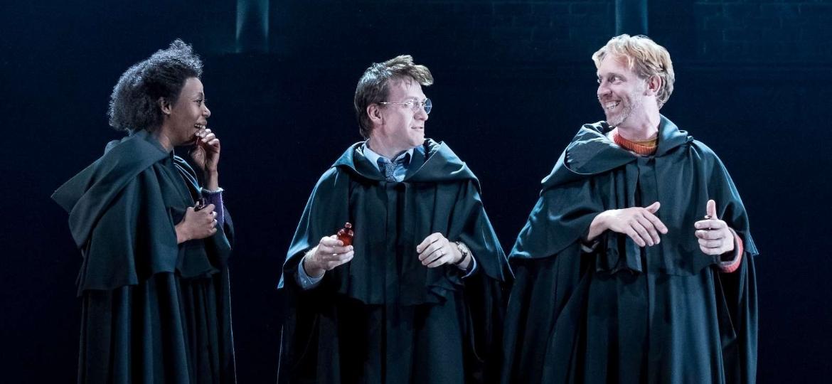 Hermione Granger, Harry Potter e Rony Weasley agora são interpretados pelos atores Noma Dumezweni, Jamie Parker e Paul Thornley na peça "Harry Potter e a Criança Amaldiçoada" - Divulgação