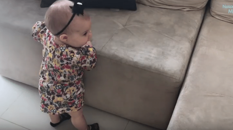 Melinda começa a dar os primeiros passos - Reprodução/Instagram thaisfersoza - Reprodução/Instagram thaisfersoza