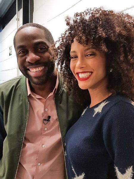 Lázaro Ramos e Taís Araújo posam nos bastidores do programa "Saia Justa" - Reproduçãoo/Twitter/taisdeverdade - Reproduçãoo/Twitter/taisdeverdade