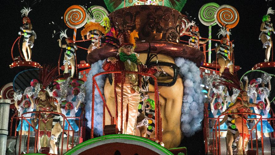 Desfile da Grande Rio no Carnaval de 2018 - Júlio César Guimarães/UOL