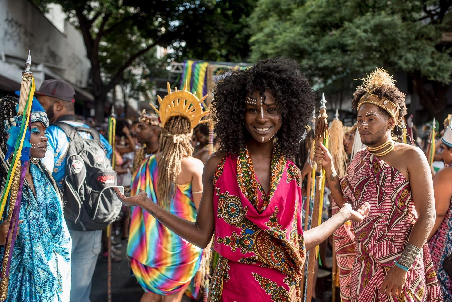 Bloco afro Angola Janga arrastou 150 mil foliões em BH neste domingo (11) - Nereu Jr/UOL