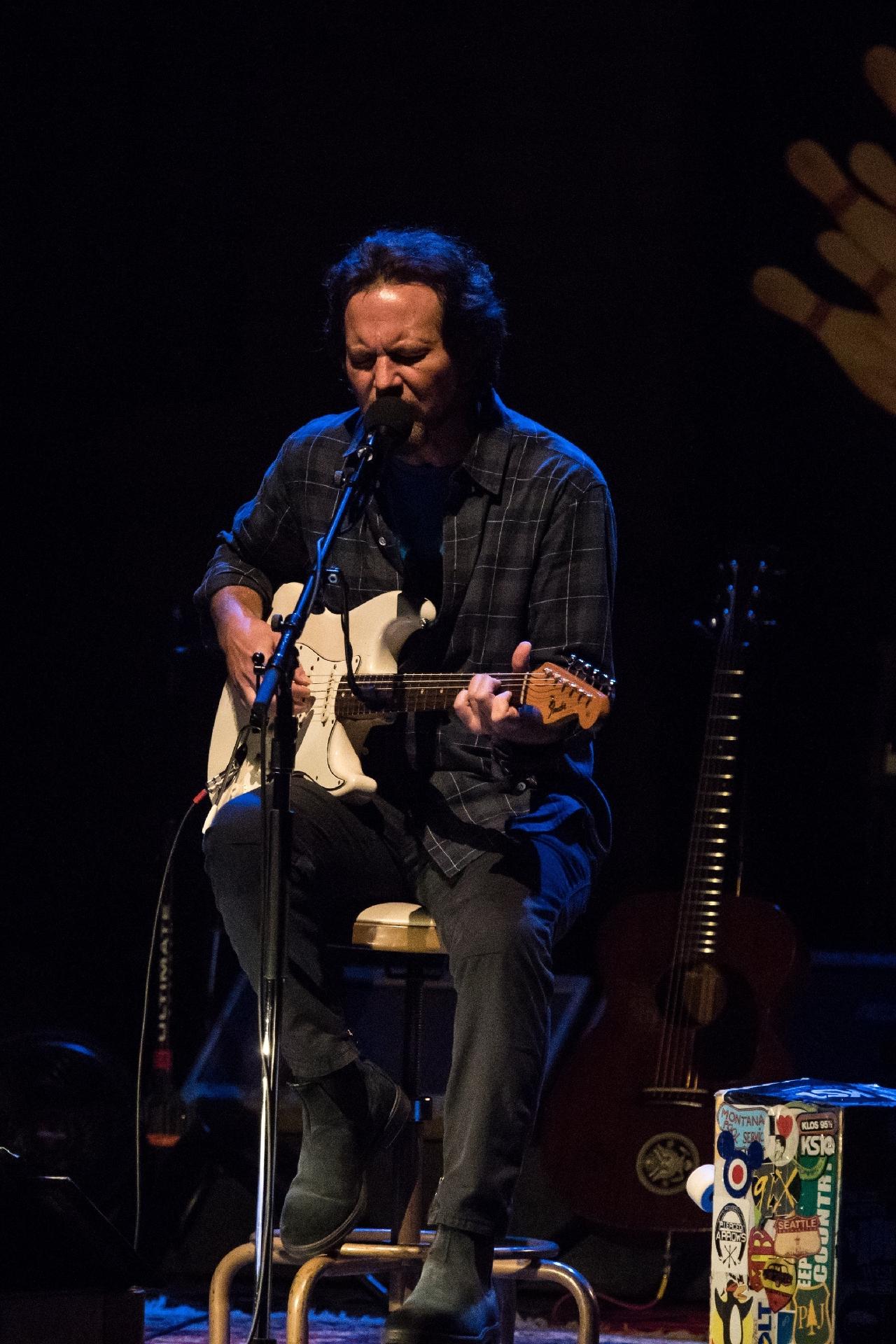 Depois de tocar com o Pearl Jam no Lollapalooza, Eddie Vedder faz apresentação solo em São Paulo - Simon Plestenjak/UOL