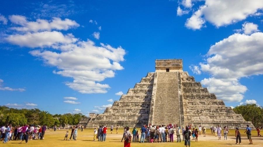 Pirâmide de Kukulcán, em Chichén Itzá, um dos mais importantes sítios arqueológicos do México: pontos como estes seriam contemplados pela rota do Trem Maia - Getty Images