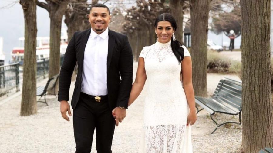 Naldo Benny e Moranguinho renovaram votos de casamento em parque na Itália - Reprodução/Instagram