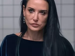 Globo de Ouro: Por que Demi Moore concorre em comédia se estrelou terror?