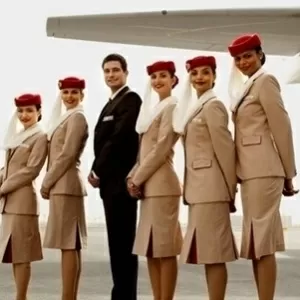 Companhia aérea abandona uniformes tradicionais - Passageiro de Primeira
