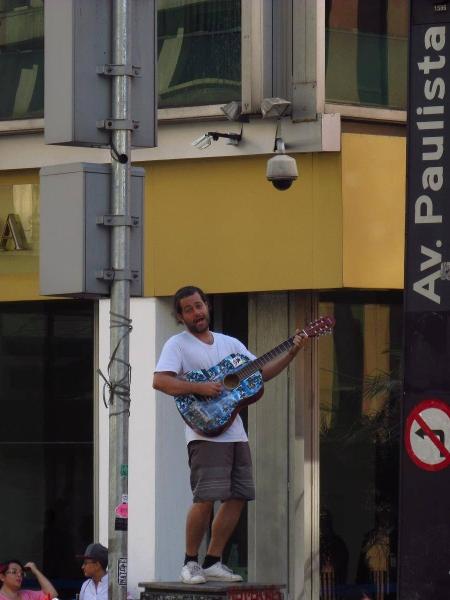 Felipe Ricotta se apresenta na avenida Paulista - Arquivo pessoal - Arquivo pessoal