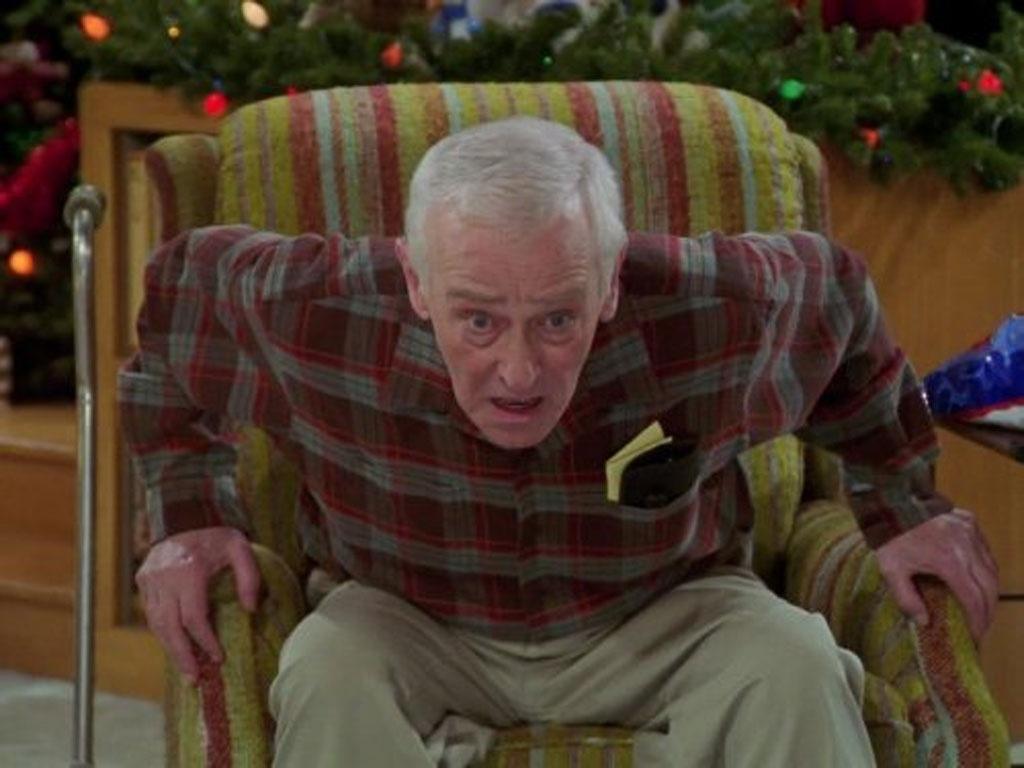 John Mahoney em cena na série "Frasier" - Divulgação
