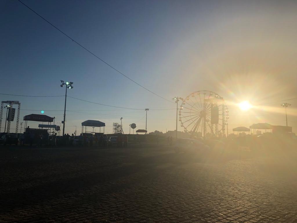 Montagem do palco do Festival da Virada de Salvador 2018 - Adriana de Barros/UOL