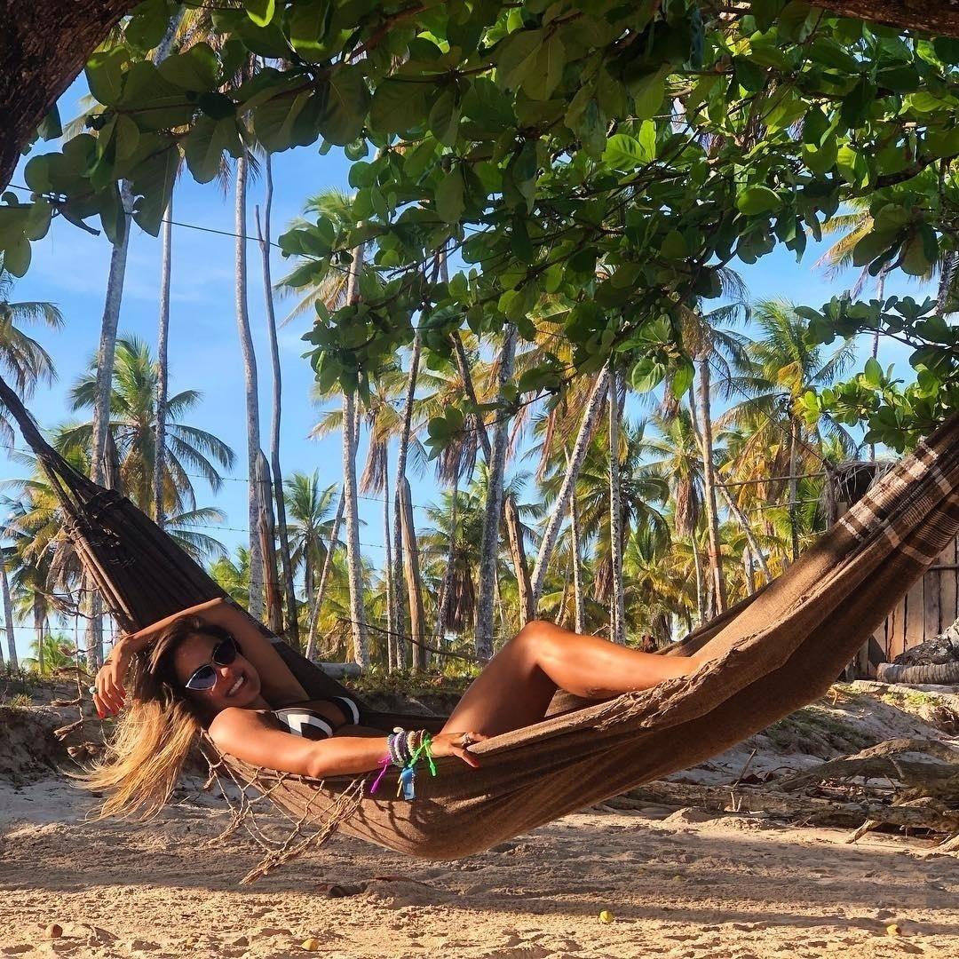 Carolina Peixinho em Velha Boipeba, na Bahia - Reprodução/Instagram