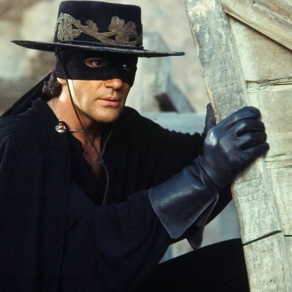 Essa versão do Zorro foi um dos filmes que eu mais gostava de