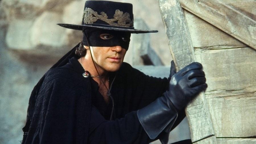Antonio Banderas em "A Máscara do Zorro" - Reprodução
