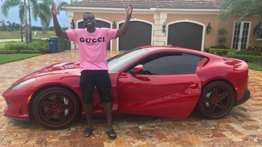 O rapper Gucci Mane exibe no Instagram foto de sua Ferrari vermelha - Reprodução/Instagram