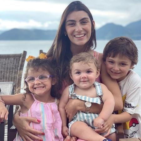 Mariana Uhlmann curte dia na praia com os filhos e encanta fãs - Reprodução/Instagram