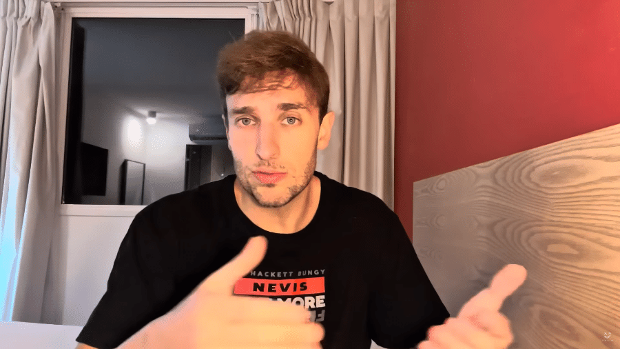 Léo Lins se pronunciou sobre a polêmica envolvendo Danilo Gentili, Juliana Oliveira e Otávio Mesquita Léo Lins se pronunciou sobre a polêmica envolvendo Danilo Gentili, Juliana Oliveira e Otávio Mesquita