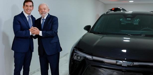 GM anuncia empréstimo de quatro carros elétricos para uso de Lula e Alckmin
