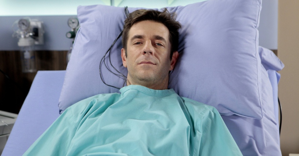 Alexandre Barros grava suas últimas cenas como o personagem Orlando Junqueira, que morre no hospital depois de contrair uma bactéria