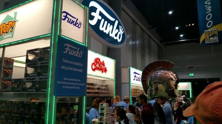 Estande oficial da Funko era um dos mais disputados da San Diego Comic-Con 2017 - Renata Nogueira/UOL - Renata Nogueira/UOL