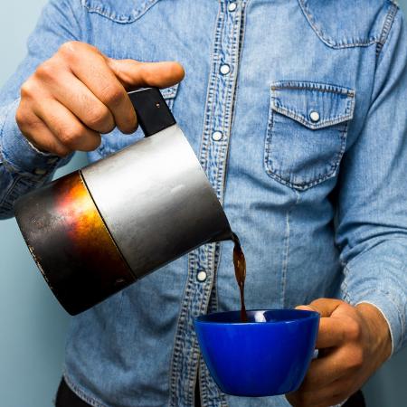 Bebidas com cafeína podem ser gatilho para enxaqueca - iStock