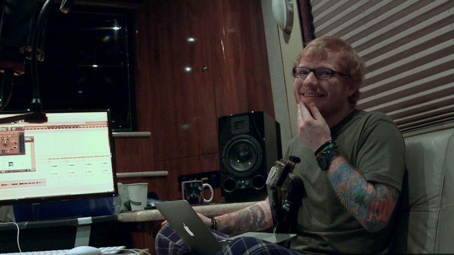 O cantor Ed Sheeran em cena do documentário "Songwriter", destaque no Festival de Berlim - Reprodução/Murray Pictures