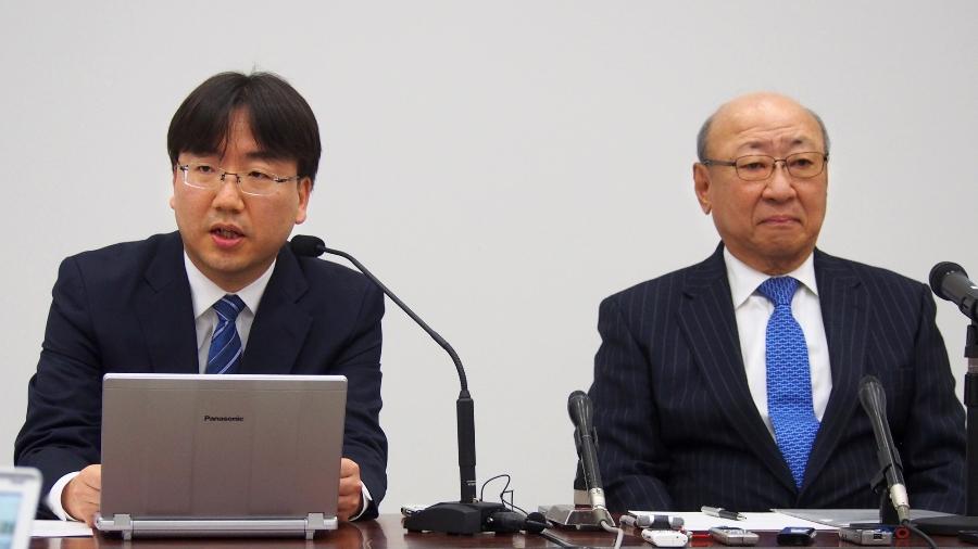 Shuntaro Furukawa (esq.), novo presidente da Nintendo, ao lado de seu antecessor, Tatsumi Kimishima (dir.) - Yuki Furukawa/Bloomberg