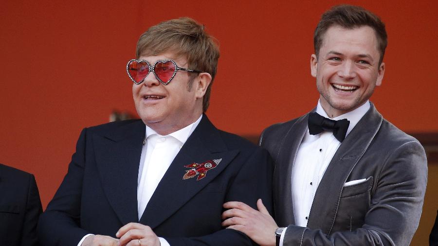 Elton John e Taron Egerton chegam para o tapete vermelho de "Rocketman" - Stephane Mahe/Reuters